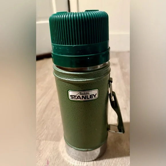 Vintage Stanley Aladdin Thermos 24 Oz A-1350B Wide Mouth Green - Picture 5 of 12